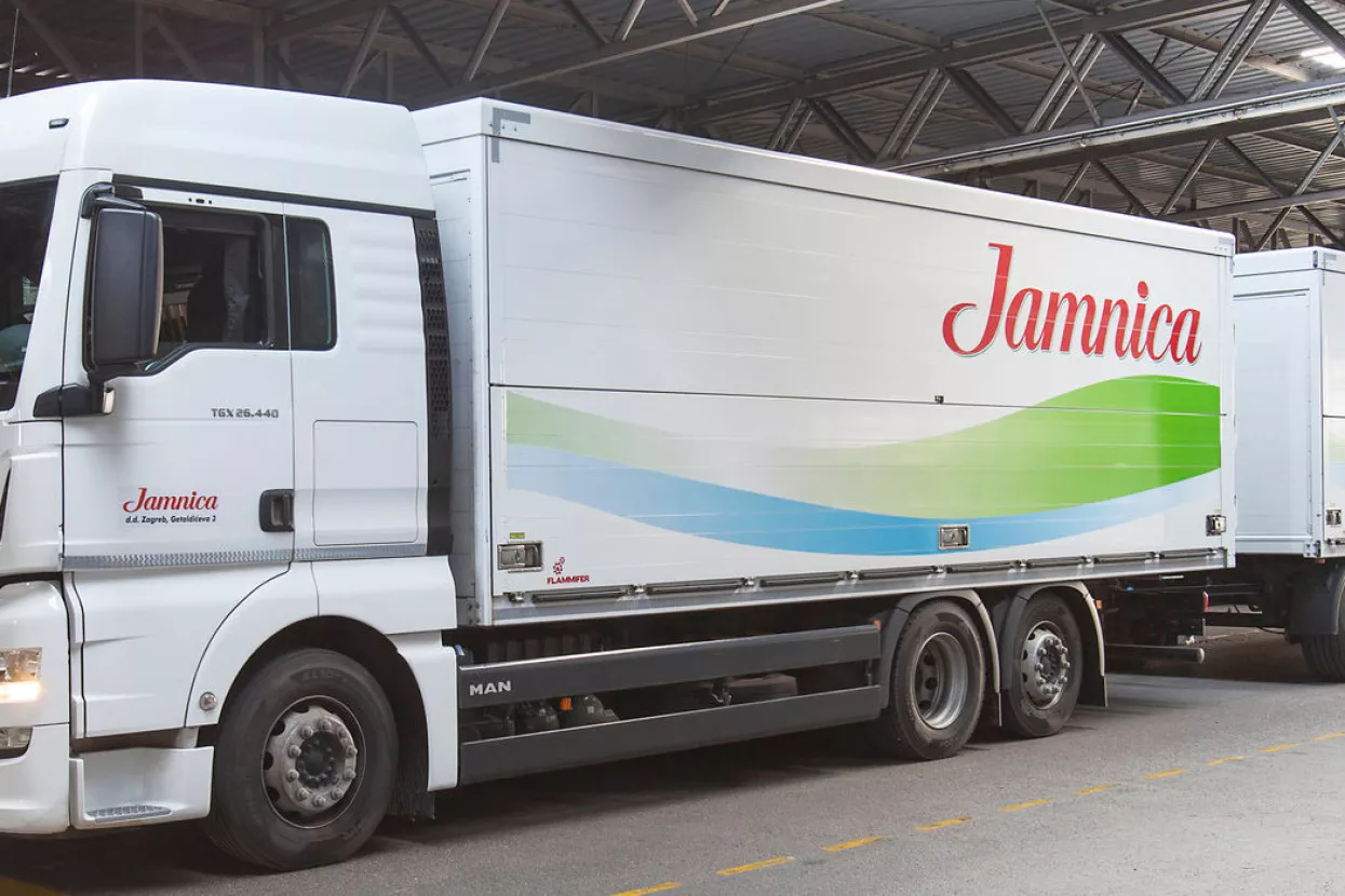 Brojimo šlepere (33): Jamnica u prošloj godini izvezla 4500 šlepera svojih proizvoda