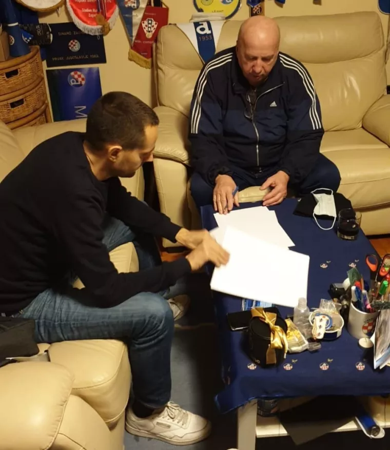 Crowdfunding kampanjom do završetka biografije Velimira Zajeca