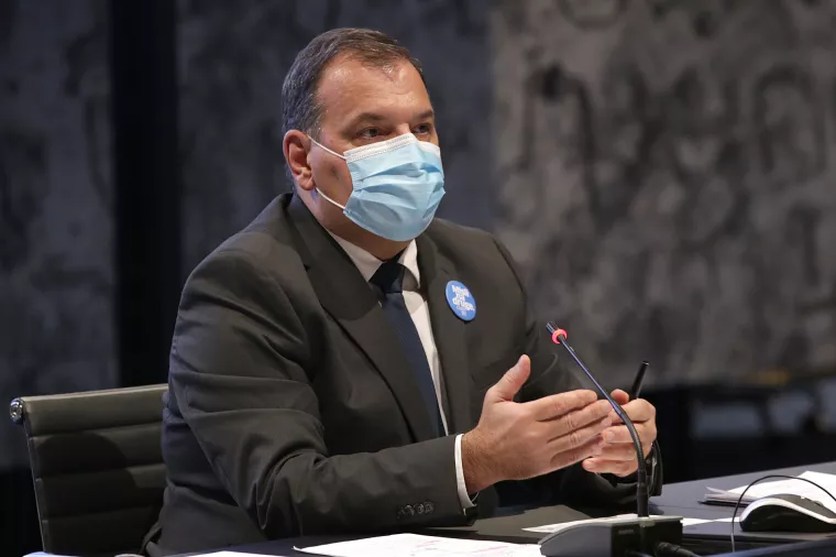 Bero&scaron;: Možemo interventno uvesti rusko cjepivo