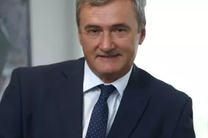 Vučemil traži produljenje roka za ponudu