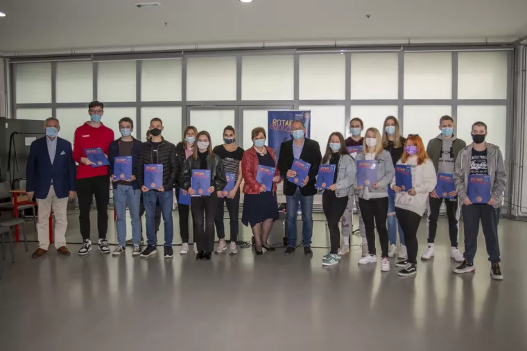 Rotary district dodijelio 268 stipendija u ukupnom iznosu višem od 1.400.000 kuna