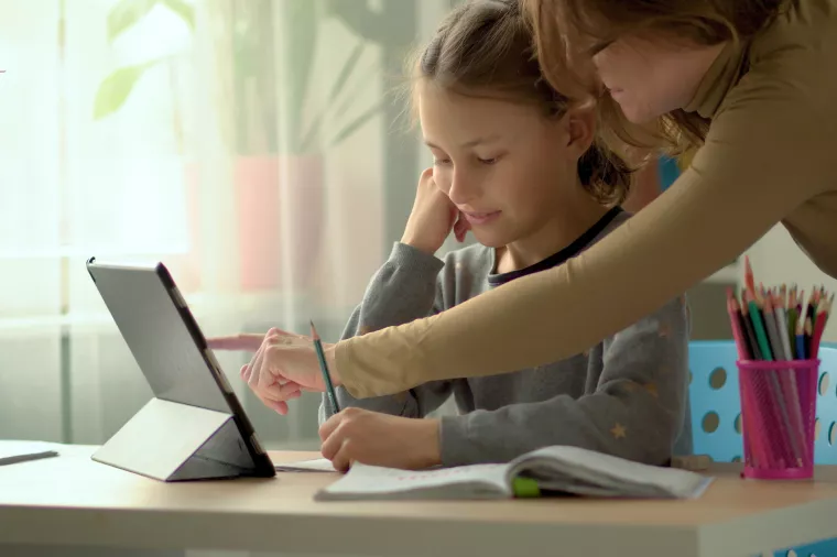 Škola i rad od kuće - Pandemijsko helikopter roditeljstvo ne pomaže djeci