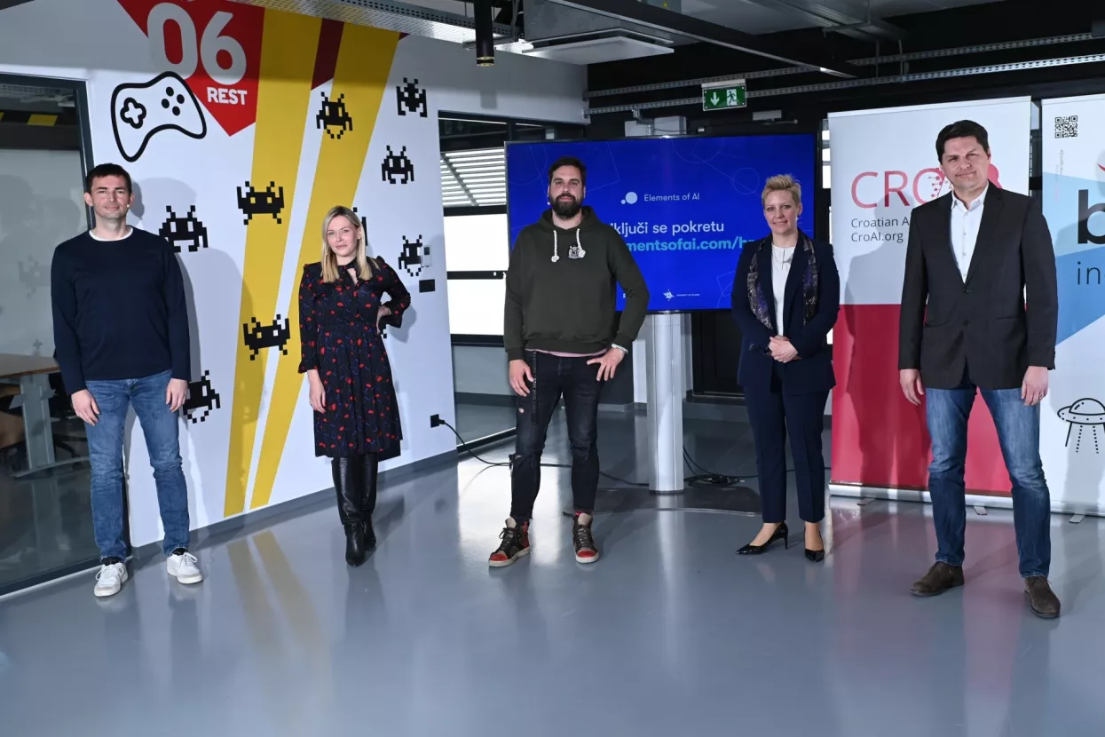 Hrvati pokazali najveće zanimanje za tečaj o umjetnoj inteligenciji