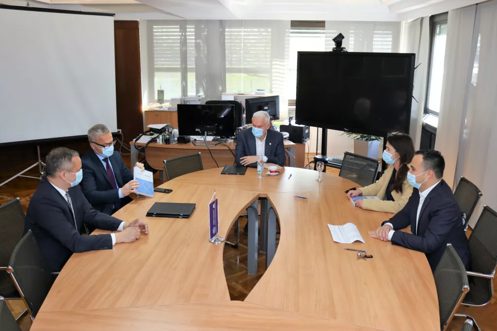 Ekonomski fakultet i Sredi&scaron;nji državni ured za Hrvate izvan Republike Hrvatske pokreću studijski program prilagođen potrebama hrvatskog iseljeni&scaron;tva