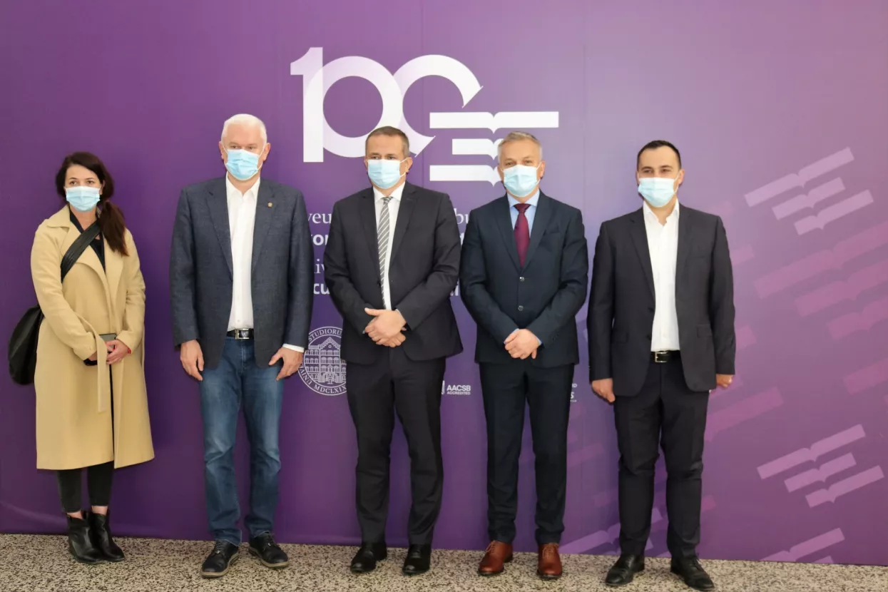 Ekonomski fakultet i Sredi&scaron;nji državni ured za Hrvate izvan Republike Hrvatske pokreću studijski program prilagođen potrebama hrvatskog iseljeni&scaron;tva