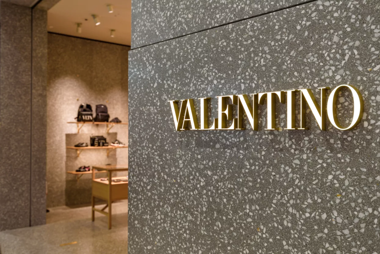 Modna kuća Valentino konačno ulazi i u make-up biznis