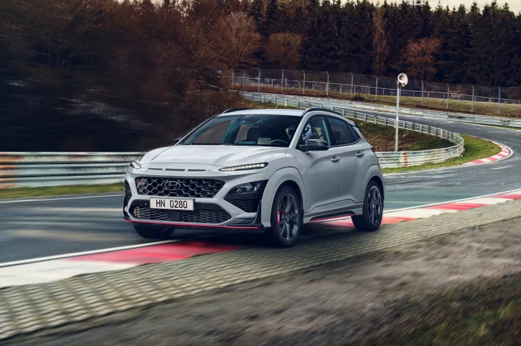 [VIDEO] Novi model spreman je za izlazak na trkaće staze