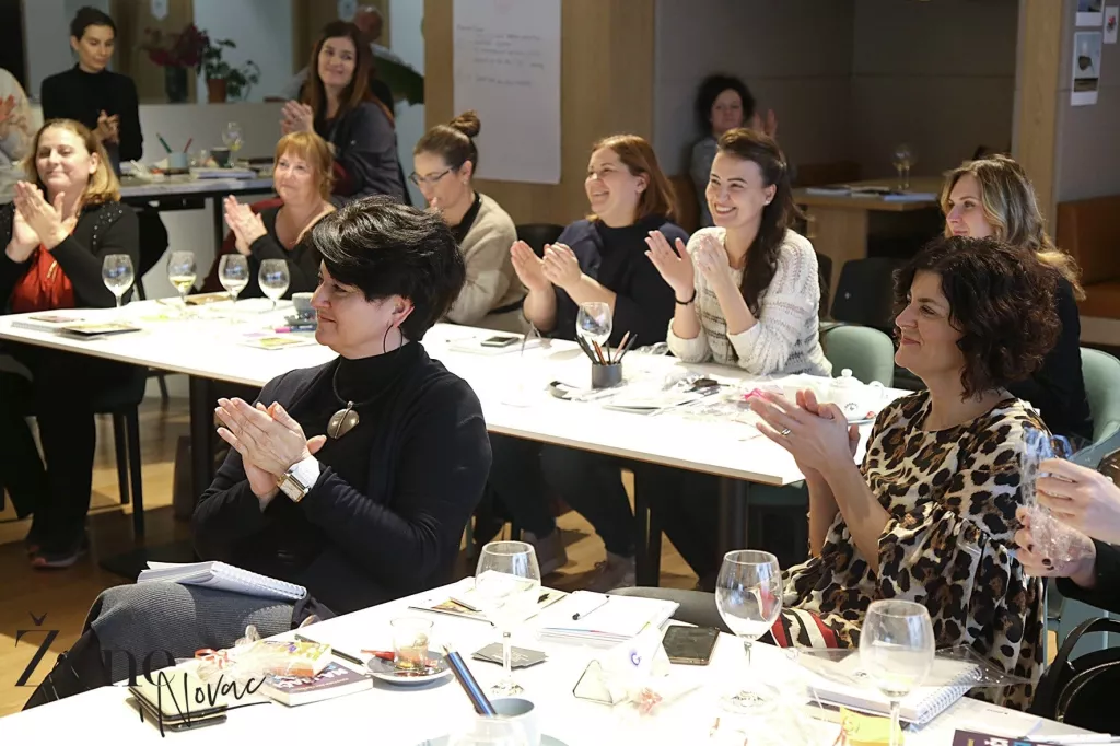 Više od pola Hrvatica ne štedi za mirovinu, investirale bi više kad bi znale kako