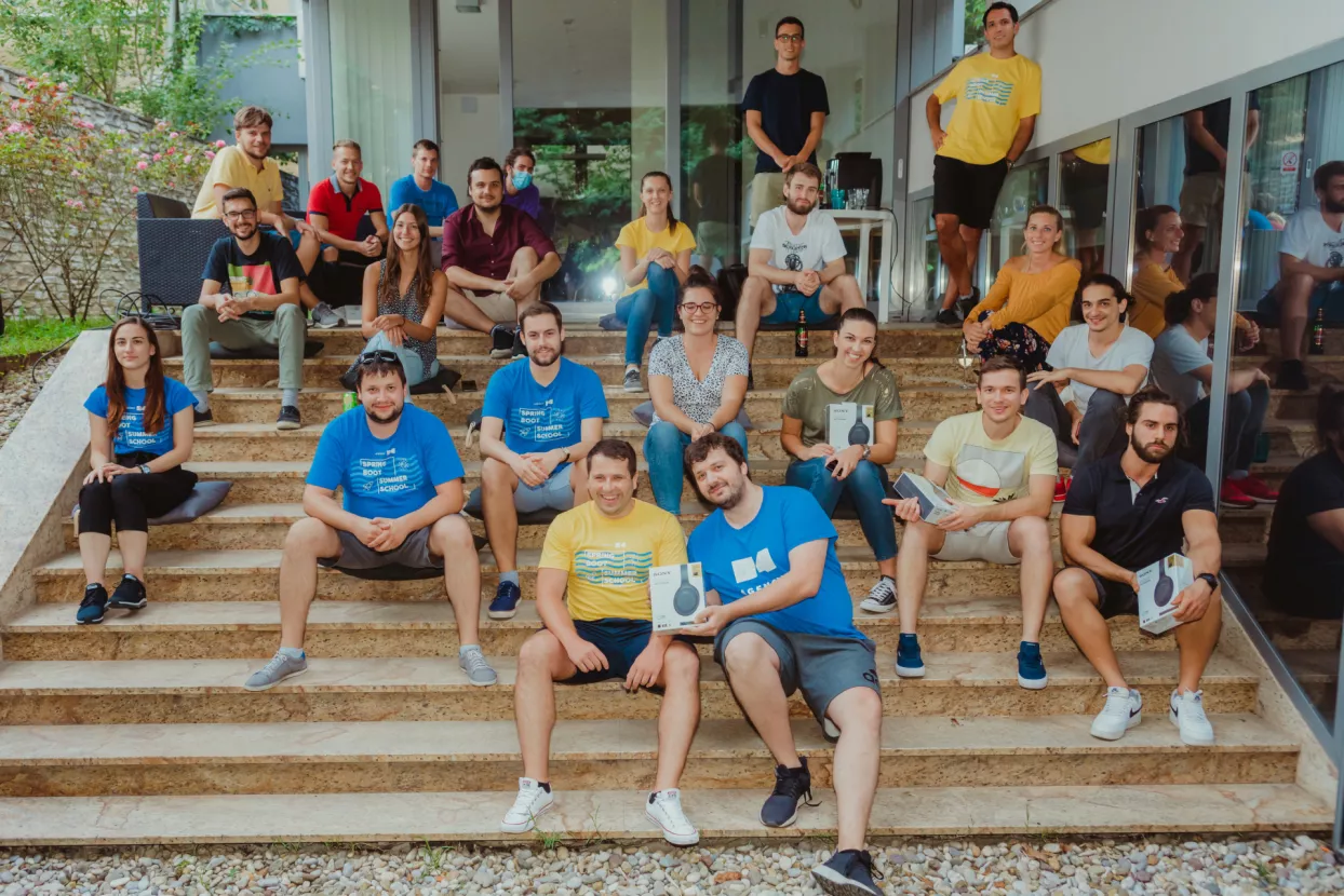 Profesionalni zaokret ne ko&scaron;ta ni&scaron;ta: Besplatno naučite programirati na ljetnoj &scaron;koli Agency04