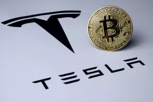 Musk obustavlja kupnju Teslinih vozila bitcoinom