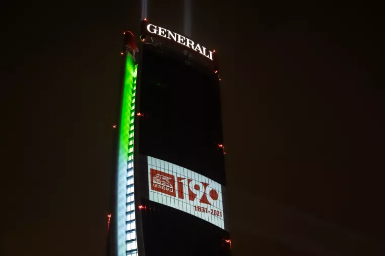 Izvrsna profitabilnost poslovanja, sa snažnim rastom operativnog i neto rezultata. Izuzetno snažna kapitalna pozicija