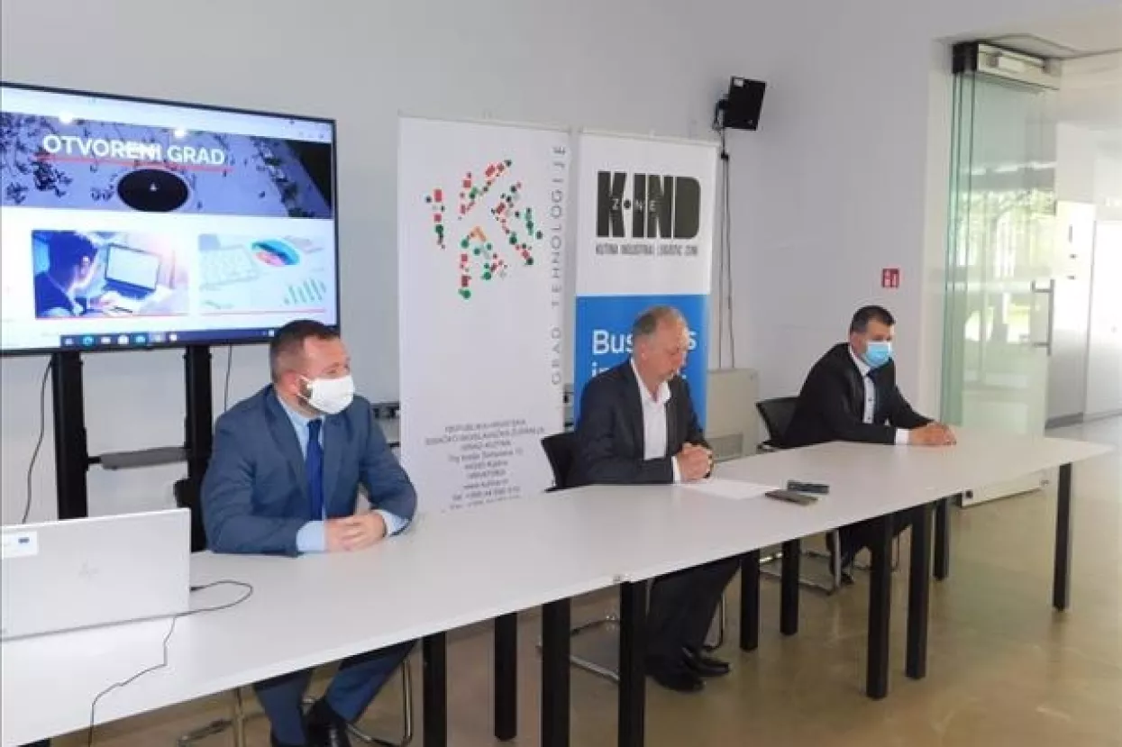 Digitalne usluge Grada Kutine - kako u par klikova vidjeti sve račune, dostupna zemljišta, projekte i kreirati vlastiti proračun Grada?