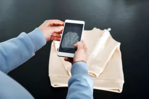 Etsy preuzeo omiljenu &#39;resale&#39; trgovinu generacije Z - Depop