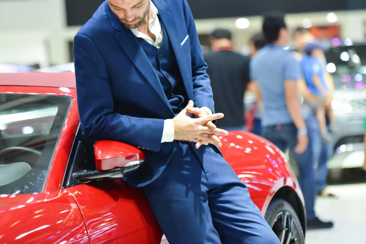 Da ne bi utonuo u zaborav, Ferrari ušao u modni biznis