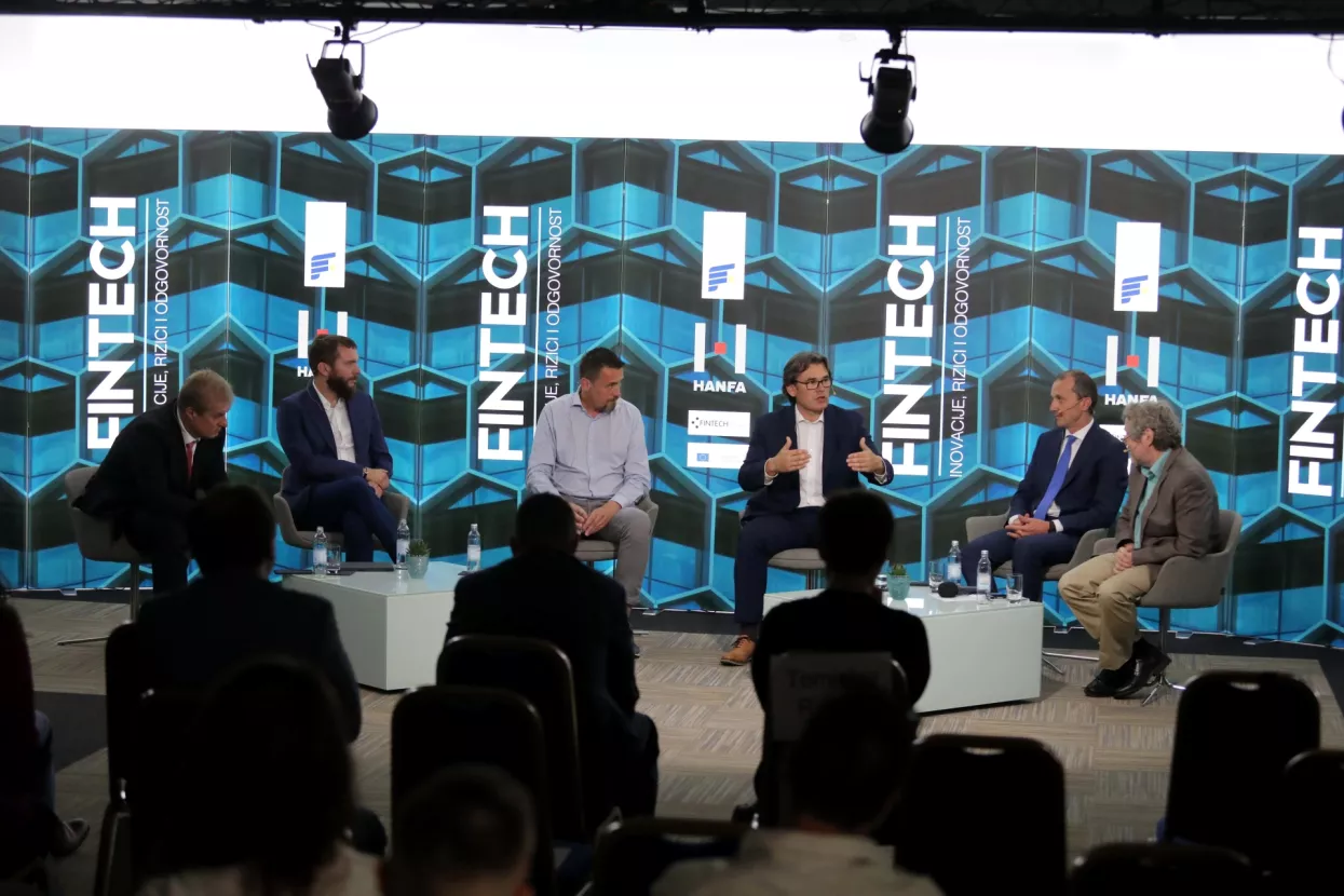 U Hrvatskoj se ove godine gotovo jednako ulagalo na burzi i u kriptovalute