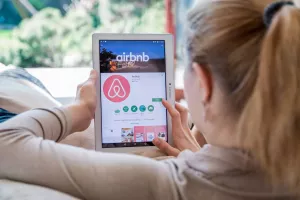 Airbnb produžio odluku o zabrani privatnih zabava