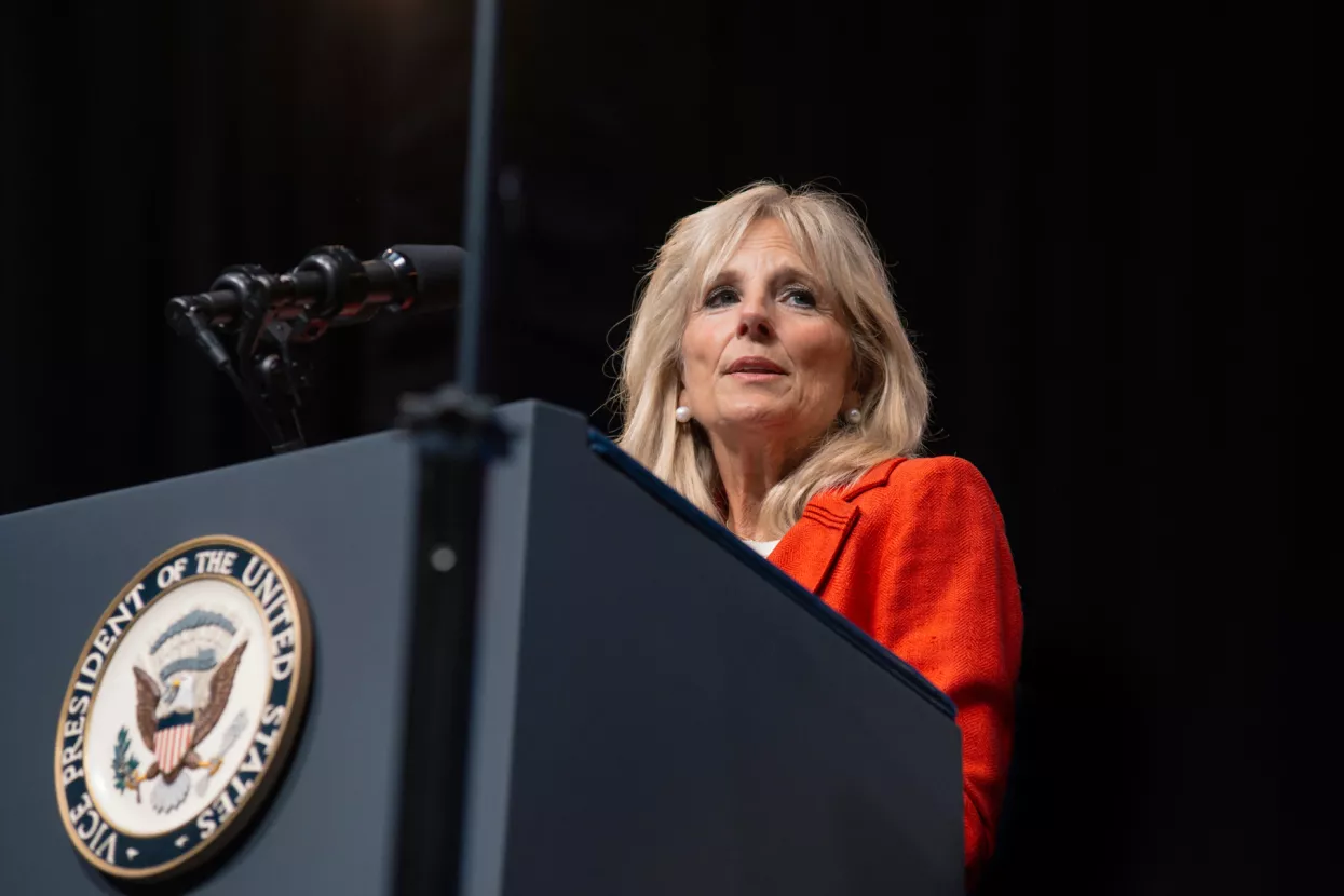Jill Biden na naslovnici Voguea obilježila početak nove kulturološke ere