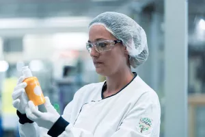 L&#39;Oreal najavio prvu kozmetičku ambalažu od enizimatski potpomognute reciklirane plastike