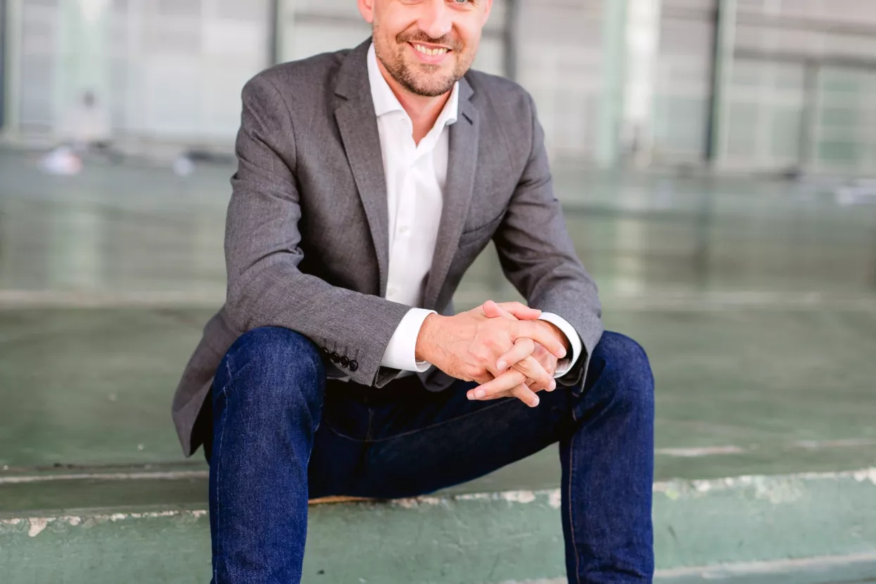 Damjan Geber, Brigada: Vje&scaron;alice i police su manje važne, ključno je 'uvući' kupca u priču branda