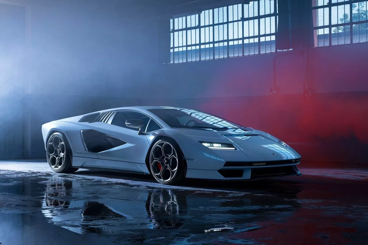 Lamborghini odao počast kultnom modelu Countach