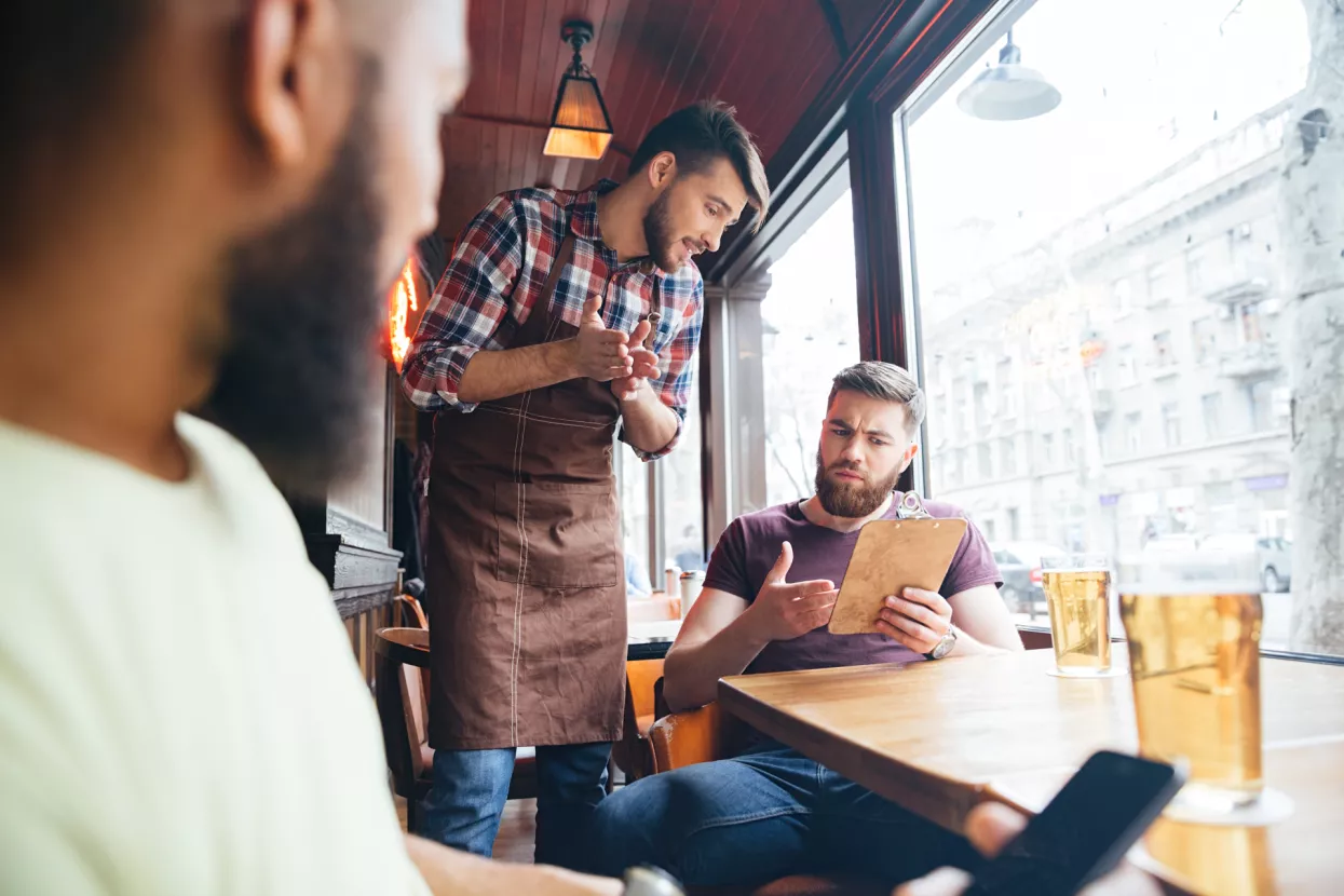 Edis Felić: &Scaron;to državu 'boli briga' na koliko je jezika ispisan nečiji cjenik?