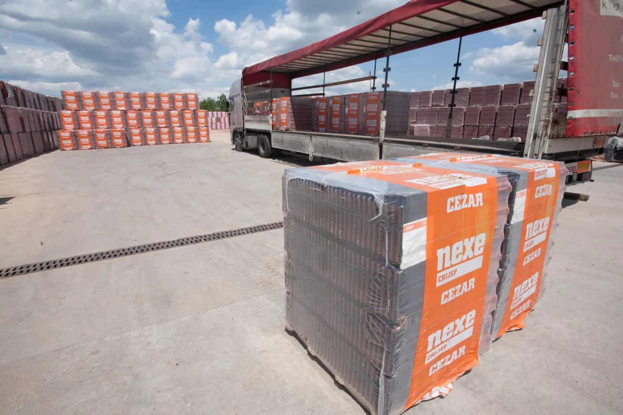 Brojimo šlepere (37) : Iz tvornice NEXE-a mjesečno prema inozemstvu krene više od 1800 šlepera građevinskog materijala