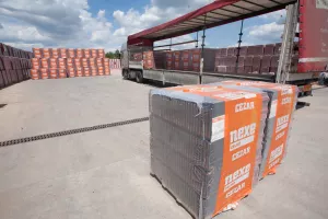 Brojimo šlepere (37) : Iz tvornice NEXE-a mjesečno prema inozemstvu krene više od 1800 šlepera građevinskog materijala