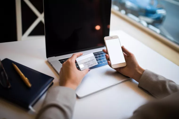 AKD partner digitalnog iskoraka Sveučilišta u Mostaru - Izradit će 20.000 pametnih iskaznica