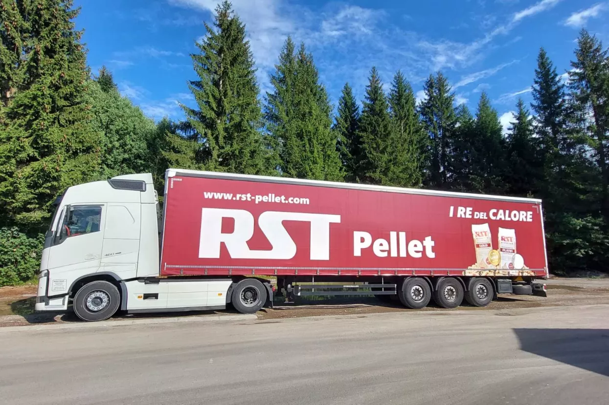Brojimo šlepere (44) Tvrtka RTS Pellet iz Delnica tjedno izveze do 75 šlepera punih peleta