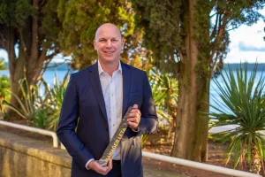 Adrian Ježina proglašen menadžerom godine u Sloveniji za 2021.