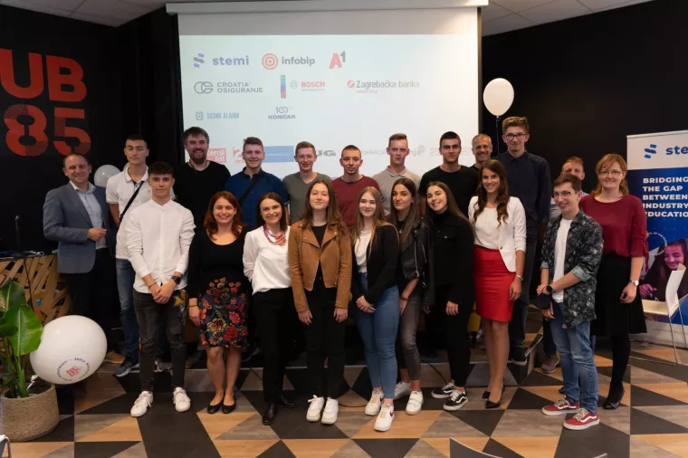 Nagrađeni najbolji učenički timovi Infobipove i STEMI-jeve Škole budućnosti