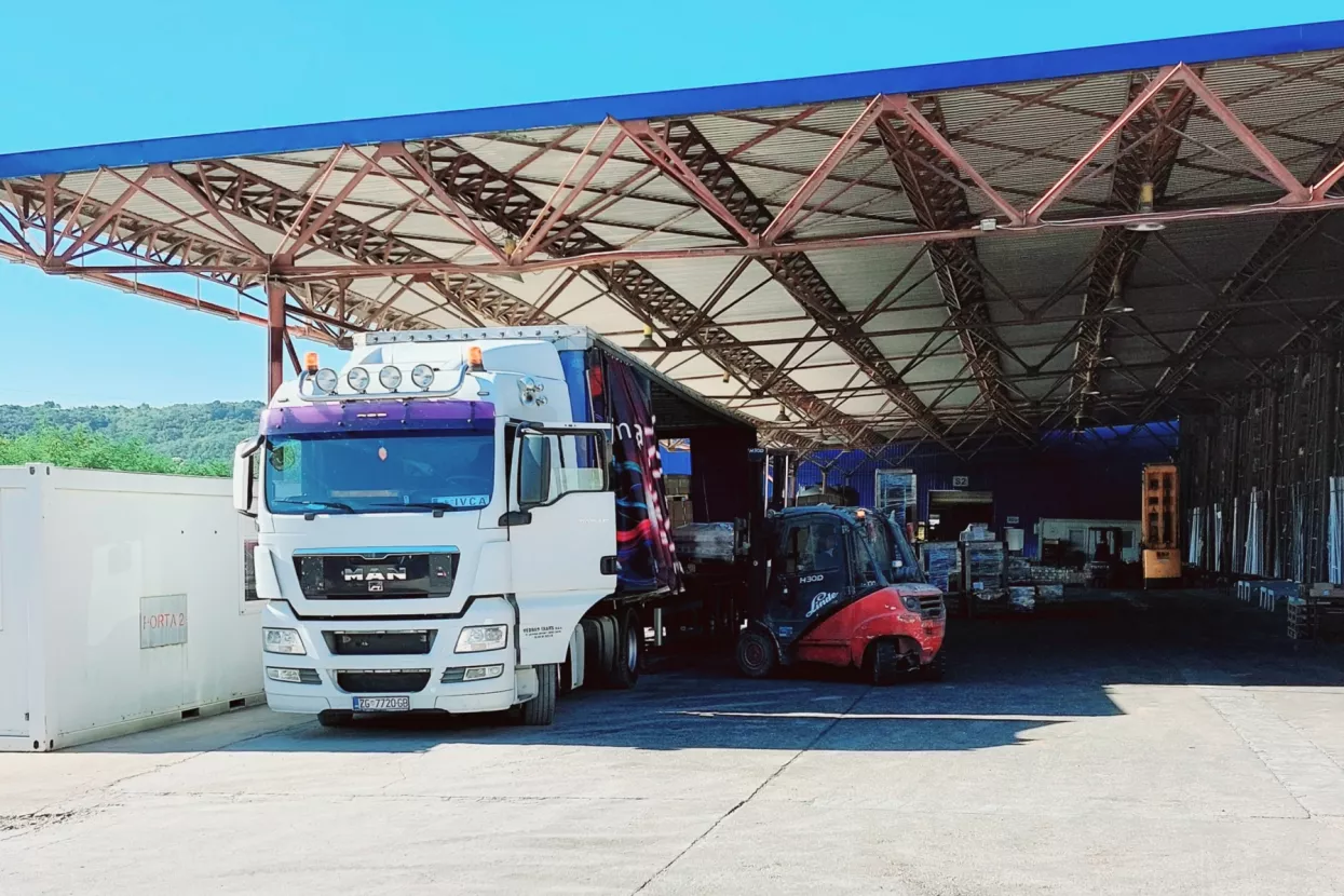 Brojimo šlepere (46) Div Grupa u prvoj polovici 2021. godine izvezla više od deset tisuća tona vijčane robe