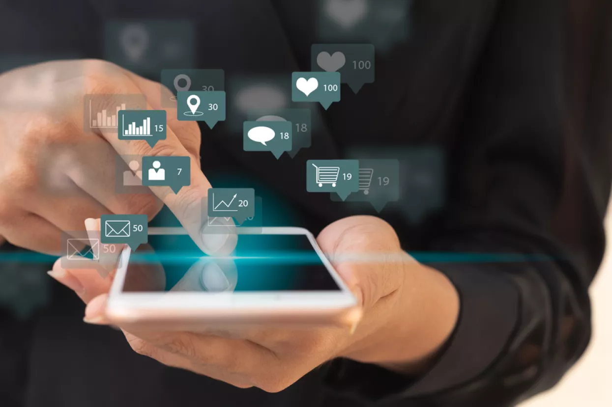 Oranje komunikacijskim alatima - Postoji terapija za one koji mahnito skrolaju, brzo skipaju i svašta blokiraju