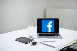 Facebook će stvoriti 10.000 radnih mjesta u EU da pomogne izgraditi &#39;metaverzum&#39;