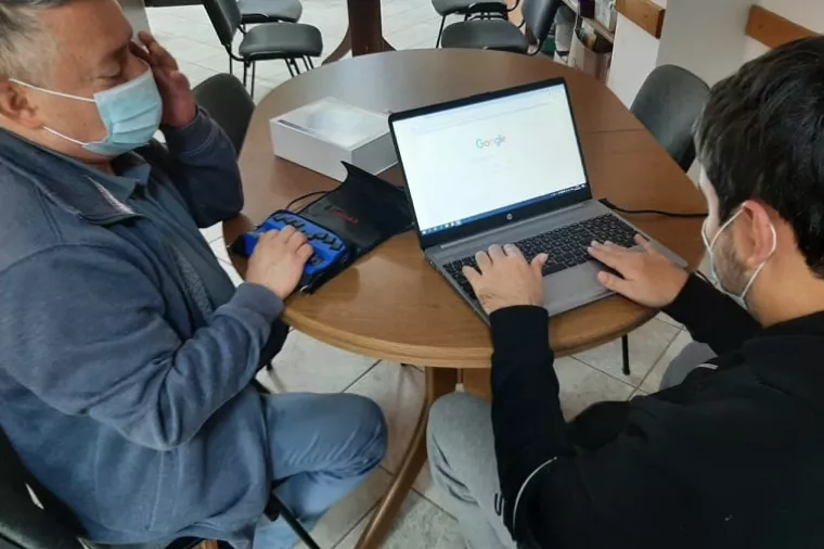 HBOR donirao Glazbenoj školi Fran Lhotka kombi za prijevoz učenika, a Udruzi slijepih posebnu informatičku opremu