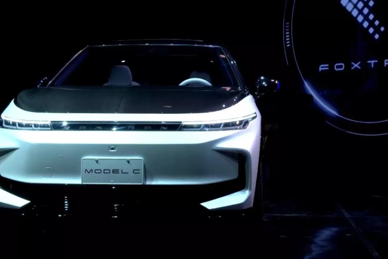 Kinezi koji sklapaju Apple, proizvode i električne automobile