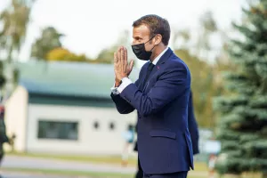 Macron i Plenković razgledali Rimčev i Bugattijev automobil