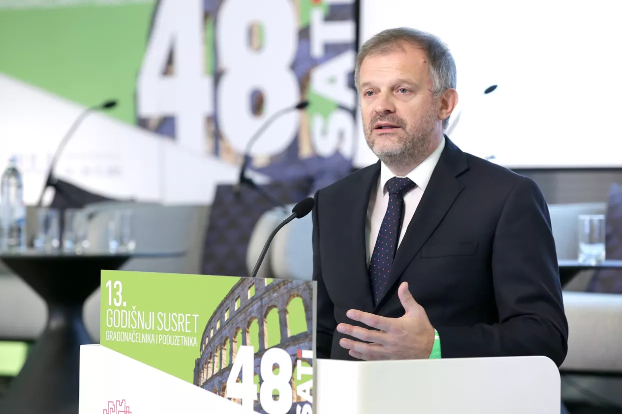 Javna uprava uvodi elektronički potpis i pečat