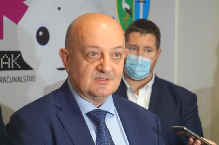 Škola budućnosti &ndash; Tehnička škola Sisak postaje regionalni centar kompetentnosti u sektoru elektrotehnike i računalstva