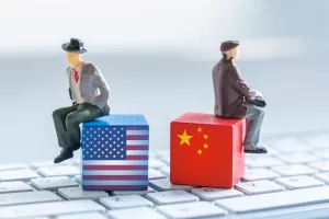 Ili idemo prema kapitalizmu s kineskim značajkama ili socijalizmu sa zapadnima