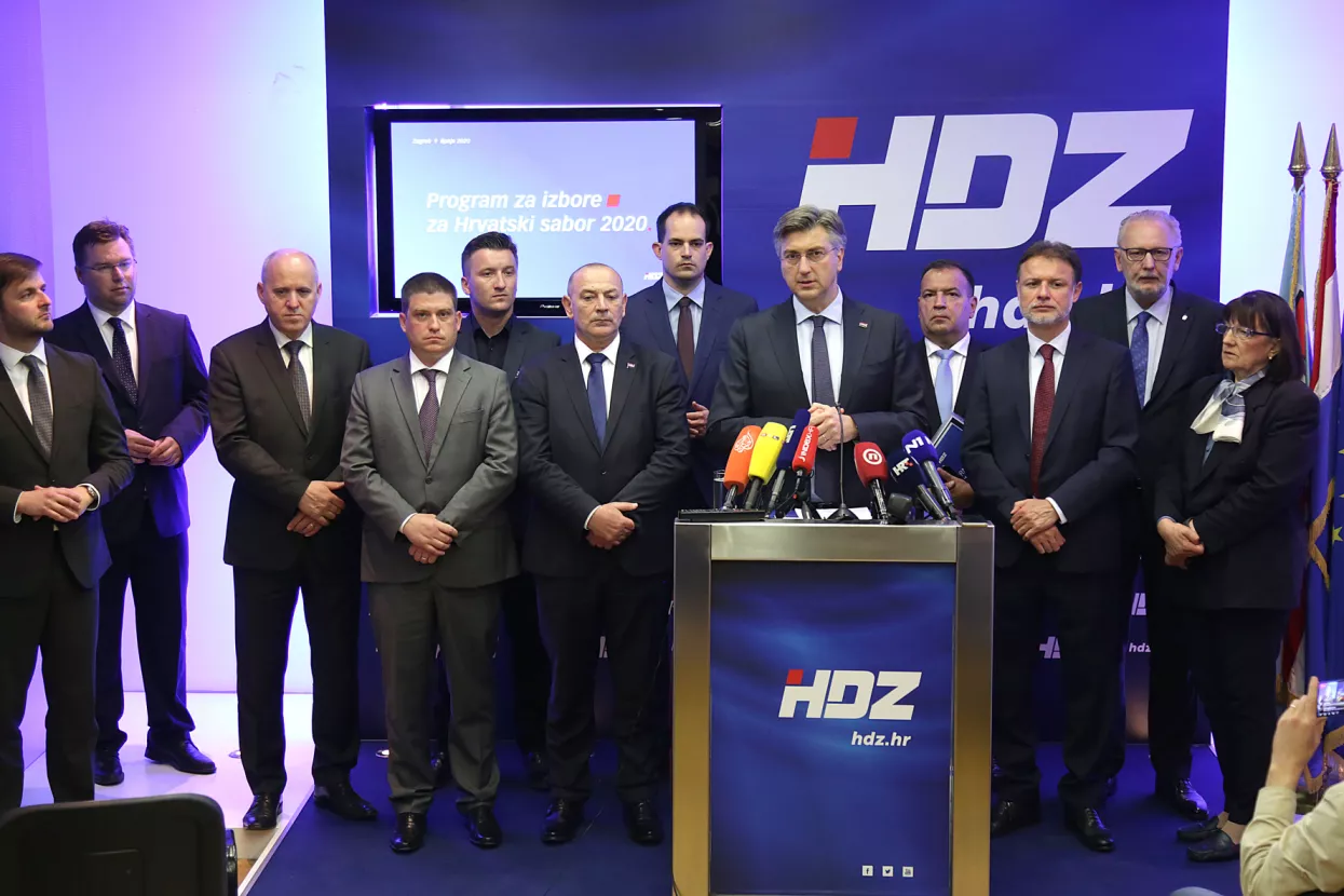 Vanja Figenwald: Republika Hrvatska sada je i službeno Republika HDZ