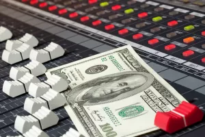 Prodaja autorskih prava: Zašto slavni glazbenici prodaju prava na svoj rad?