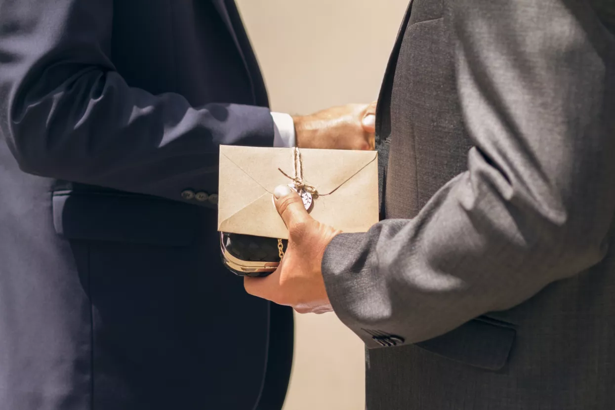 Može se poništiti darovni ugovor i naplatiti dug, ali u nemogućih godinu dana