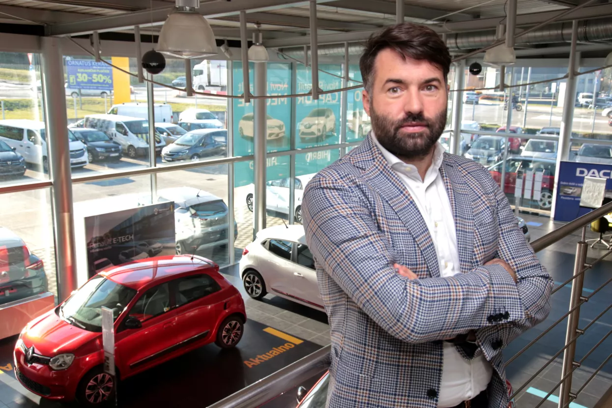 [Poslovni putopis] Auto Benussi ulazi u ekonomiju dijeljenja - testira aplikaciju za car sharing i car floating