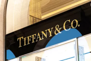 Tiffany&amp;Co plagirao smaragdne naočale mogulskih prinčeva
