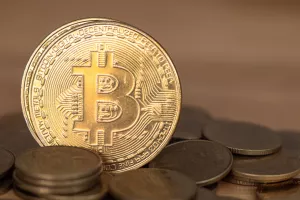 Kako povećanje kamatnih stopa utječe na bitcoin?