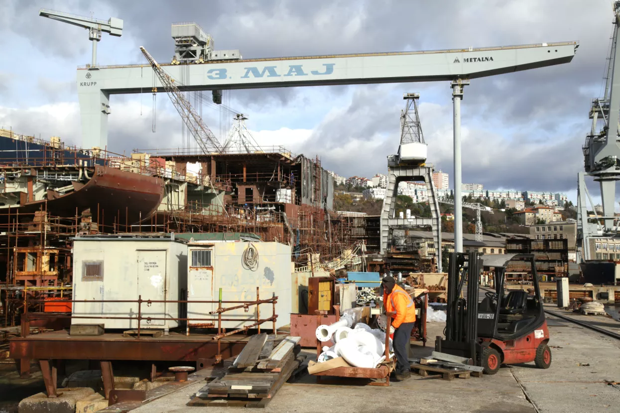 [Poslovni putopis] 3. maj preživljava od novog luksuznog polarnog kruzera i dovršetka starih Uljanikovih narudžbi