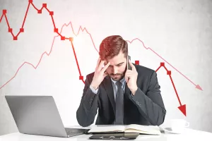 Oštar pad dionica na Wall Streetu i najviše razine inflacije u 40 godina