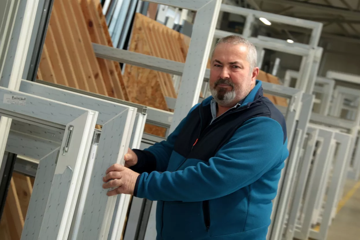 [Poslovni putopis] Troha-dilova PVC stolarija na bazi inovacija, originalnog softvera i franšizinga