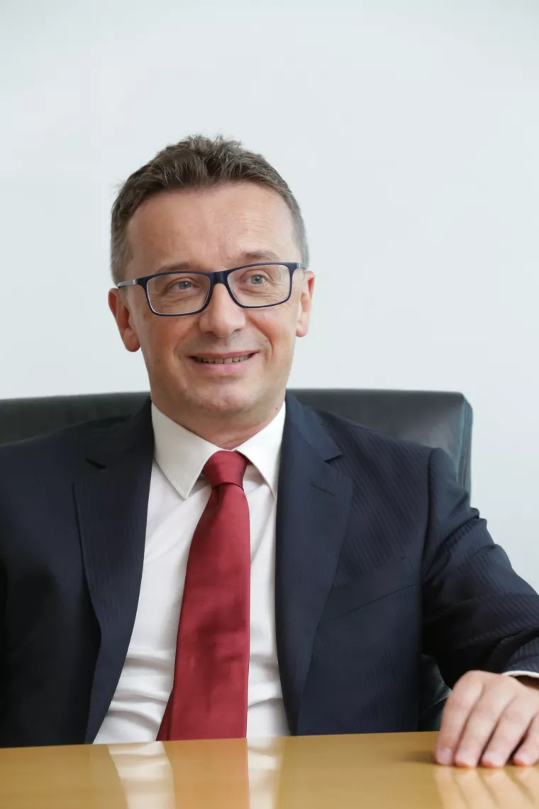 Jadran preuzeo brački 'Lone' kojeg otvara sezonu ranije